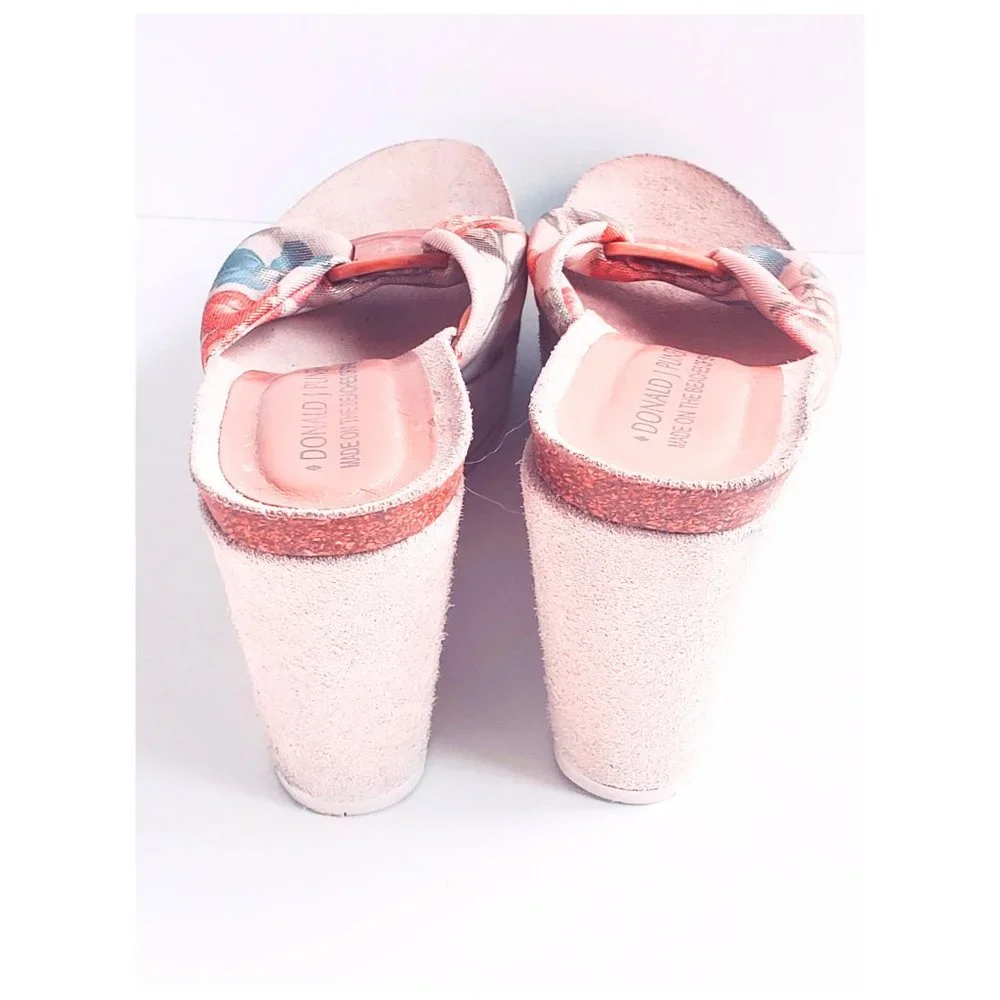 Donald J Pliner wedge sandals - Picture 9 of 9